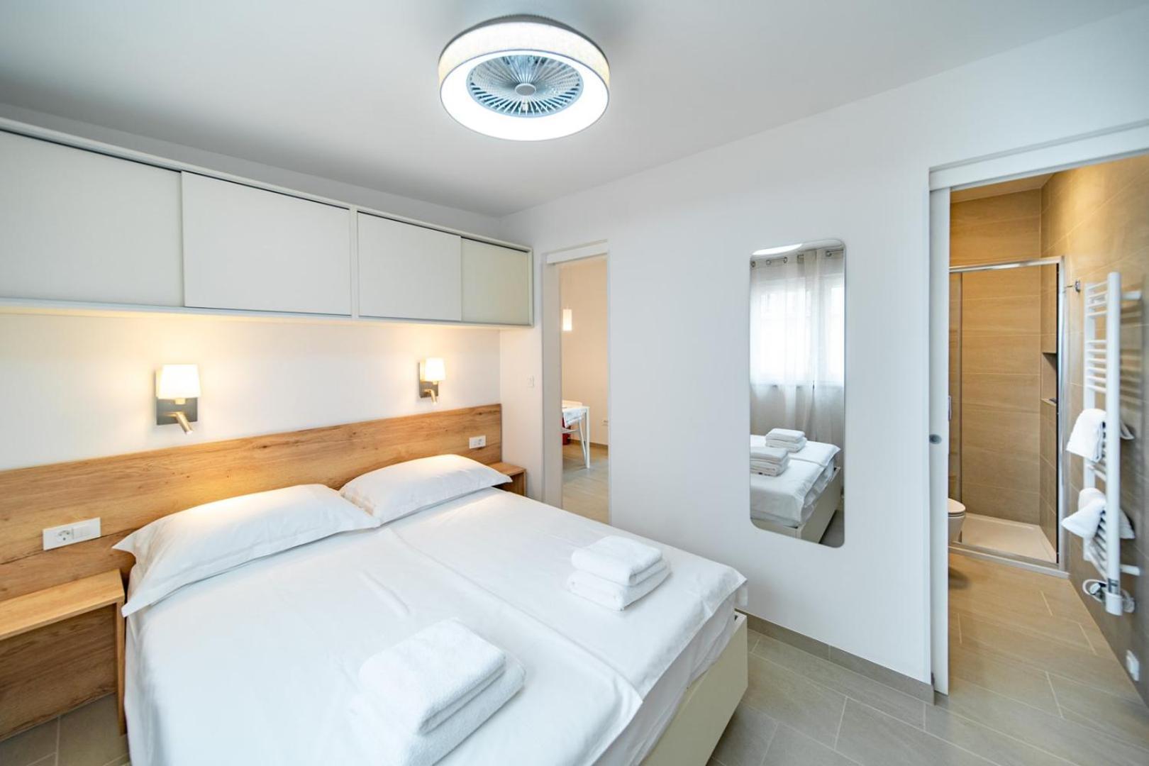 Arti Holiday Homes Banjol Exteriör bild