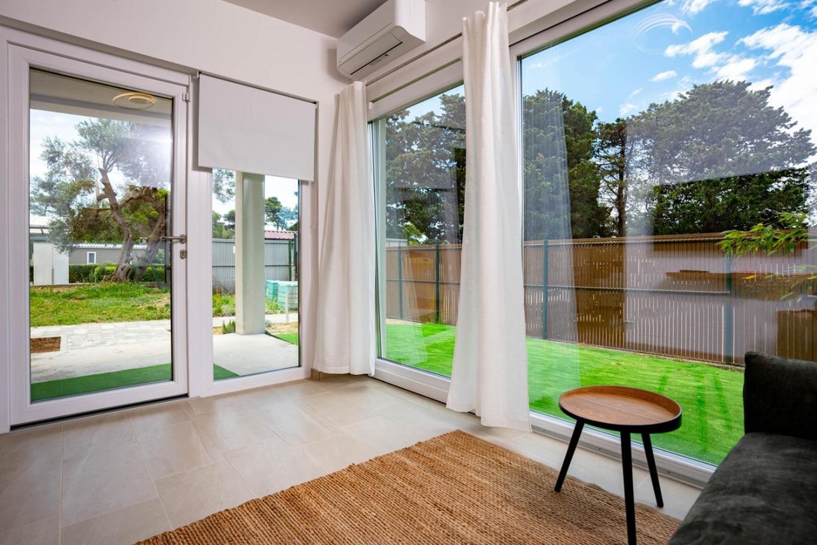 Arti Holiday Homes Banjol Exteriör bild