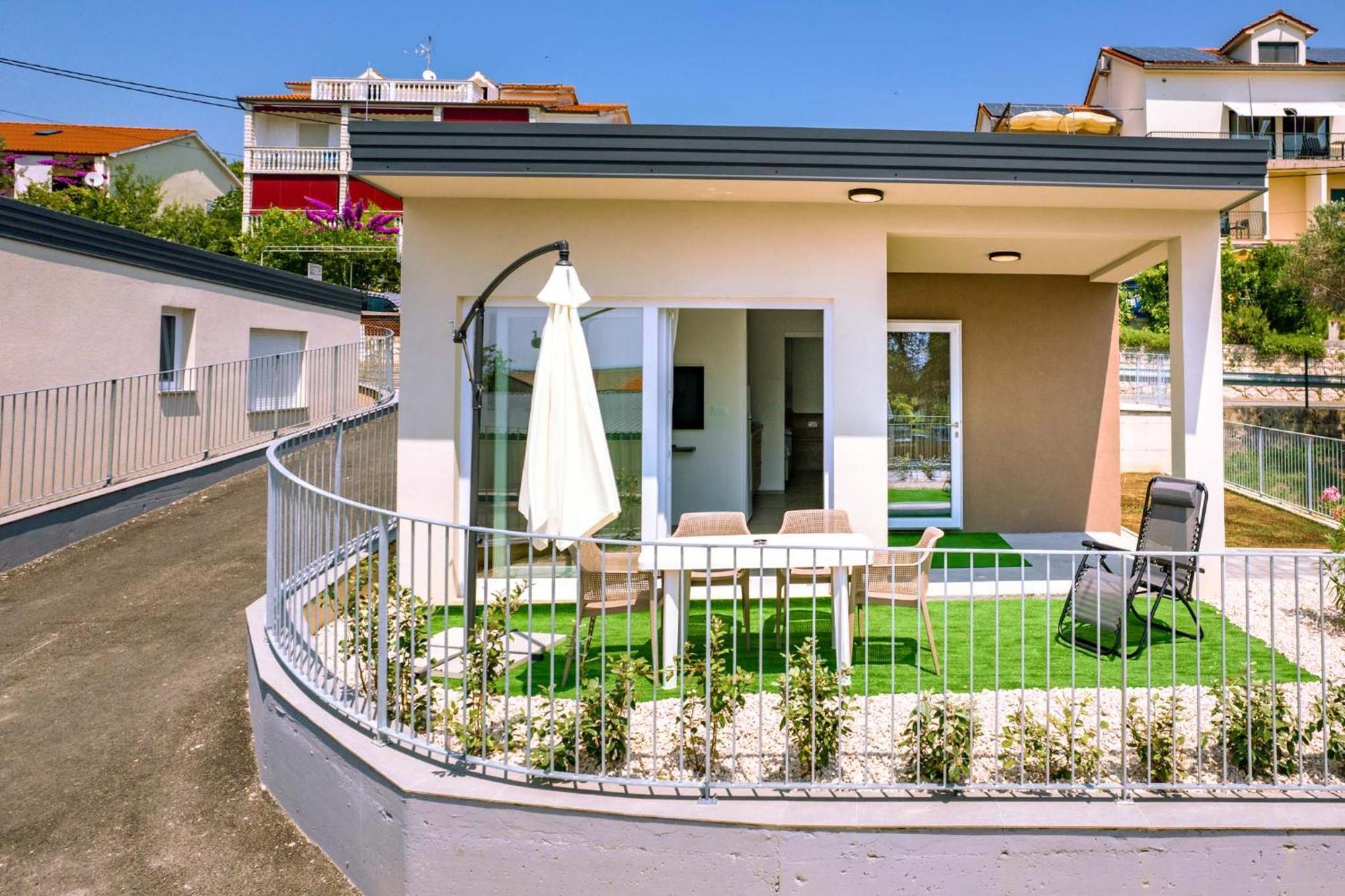 Arti Holiday Homes Banjol Exteriör bild